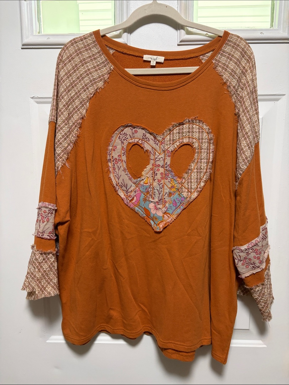 easel Boho Patchwork Heart Raglan Top - Rust